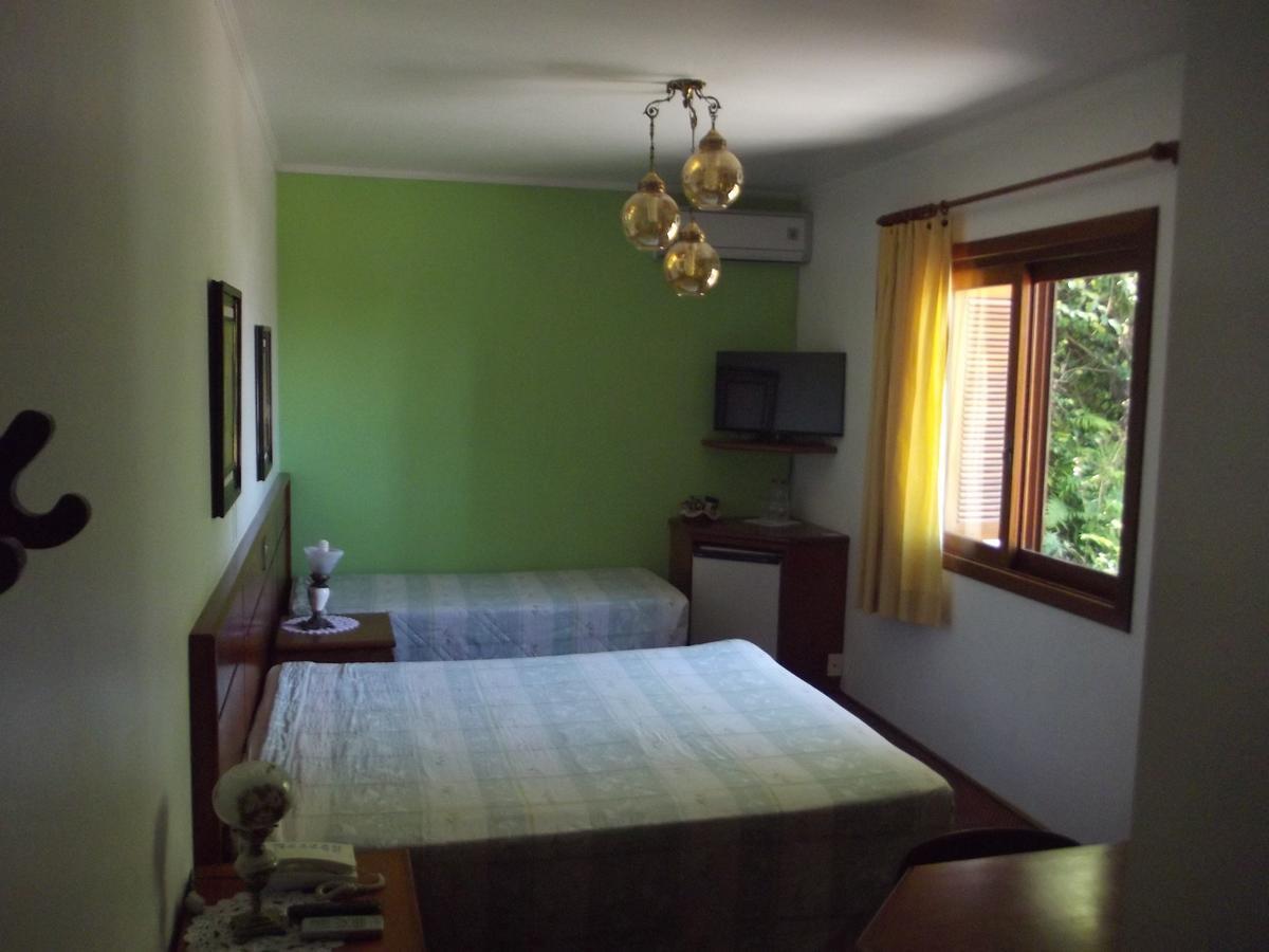 Hotel San Carlos Carlos Barbosa Bagian luar foto