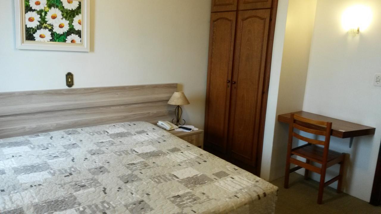 Hotel San Carlos Carlos Barbosa Bagian luar foto