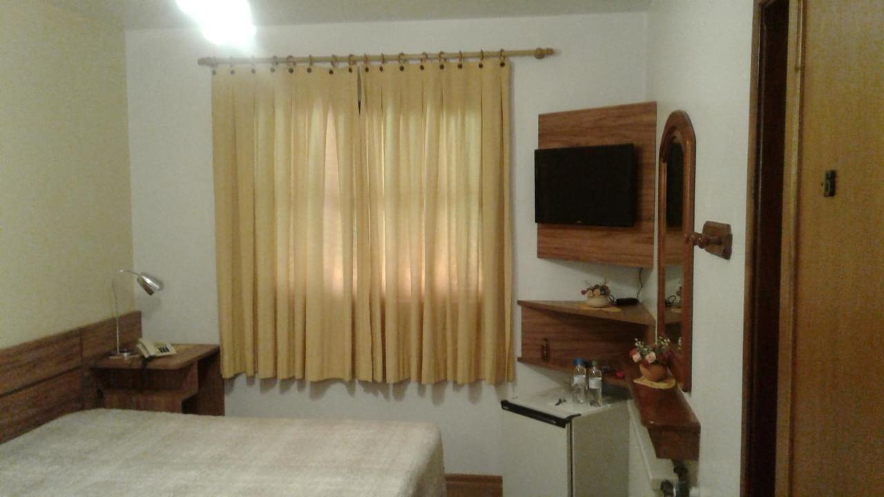 Hotel San Carlos Carlos Barbosa Bagian luar foto